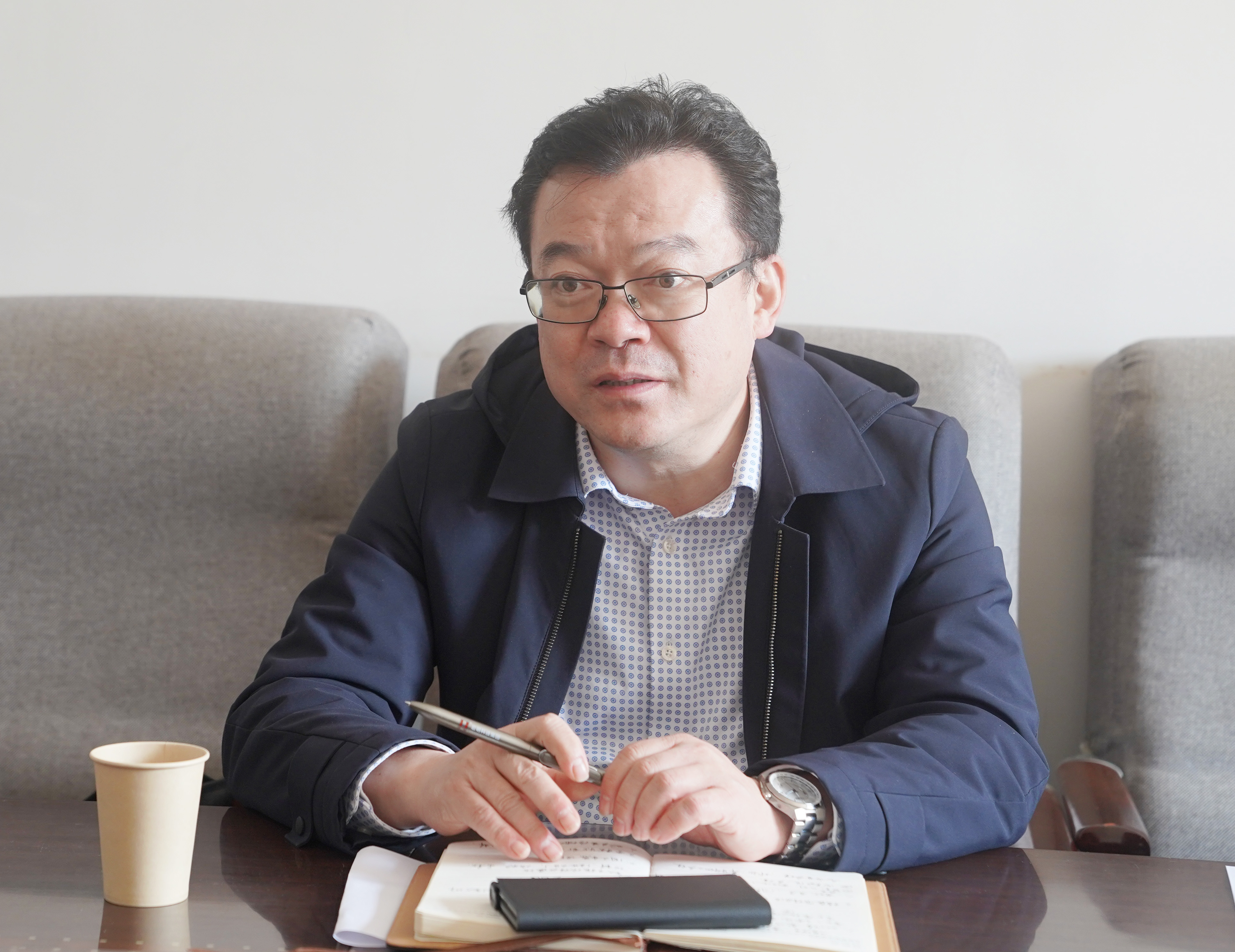 20240102-陕西有色金属集团副总经理苏旭盛到五洲矿业调研并检查安全生产工作 (1).jpg 20240102-陕西有色金属集团副总经理苏旭盛到五洲矿业调研并检查安全生产工作 (1).jpg